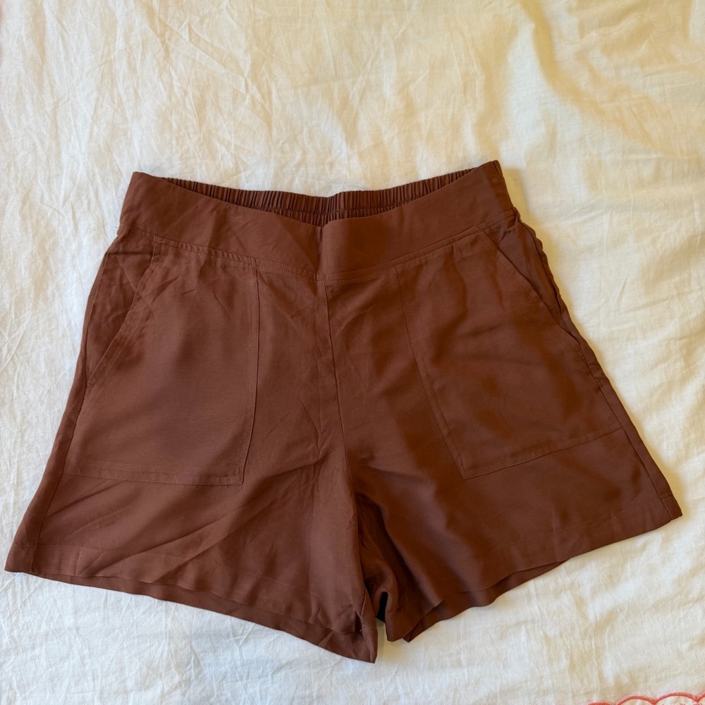 WildFox High-Waist Brown Shorts Size M